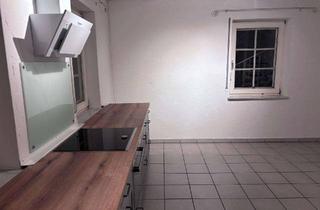 Wohnung mieten in An Den Friedenslinden 34, 66740 Saarlouis, Helle 2-Zimmer Maisonette-Wohnung mit Balkon in Saarlouis