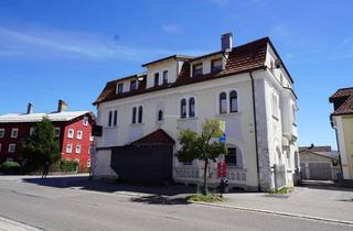 Haus kaufen in 88161 Lindenberg, Imposantes Wohn und Geschäftshaus mit 5 schönen Wohnungen und einer Gewerbeeinheit