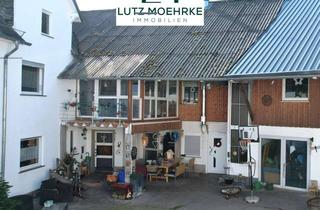 Haus kaufen in 35641 Schöffengrund, Paradies für Pferdefreunde und Autoschrauber - provisionsfrei