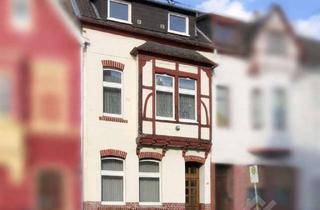 Haus kaufen in 53545 Linz, ALTBAU MIT ENORMEM ENTWICKLUNGSPOTENZIAL - HANDWERKERTRAUM IN LINZ