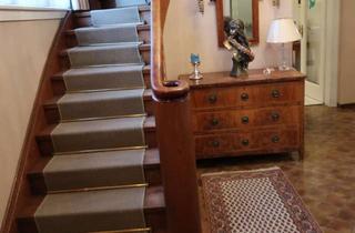 Villa kaufen in 61348 Bad Homburg, FREISTEHENDE 10-ZIMMER-VILLA IM K U R V I E R T E L VON BAD HOMBURG