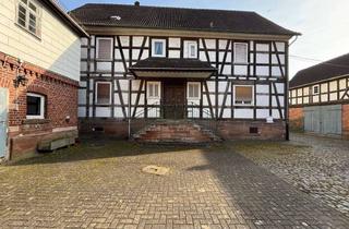 Haus kaufen in 35085 Ebsdorfergrund, Charmanter Vierseitenhof mit Garten in 35085 Ebsdorfergrund