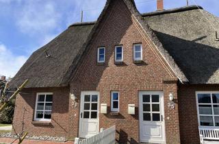 Haus mieten in Friesenstraße 33, 25826 Sankt Peter-Ording, Exklusive Friesenhaushälfte mit Reetdach in bester Lage zu vermieten