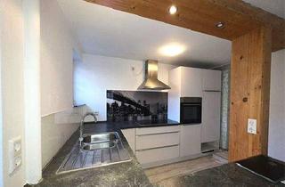 Haus kaufen in 71120 Grafenau, Grafenau - Modernisiertes Fachwerkhaus mit charmanter Holzfassade im Herzen von Grafenau