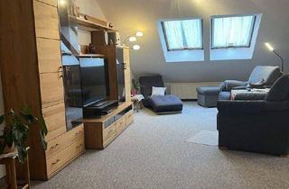 Wohnung kaufen in Am Bach 15, 91091 Großenseebach, Großenseebach - Helle 2-Zimmer Dachgeschosswohnung in Großenseebach mit großem Balkon - BITTE KEINE MAKLERANFRAGEN