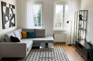 Wohnung kaufen in Göttinger Straße 16, 12169 Berlin, Berlin - Modernisiert & kompakt: Stilvolle 2-Zimmer-Wohnung mit Balkon - ideal für Eigennutzer & Anleger