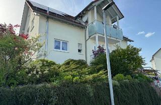 Haus kaufen in 74653 Künzelsau, Künzelsau - gepflegtes 2- Famillienhaus mit Panoramablick & PV-Anlage