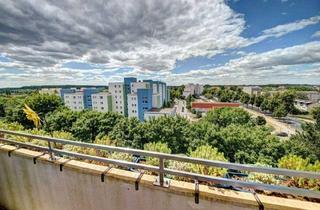 Wohnung kaufen in Brunsbütteler Damm 315, 13591 Berlin, Berlin - Bezugsfreie 2,5-Zimmer-Wohnung mit sonniger Loggia, Aufzug und Tiefgarage