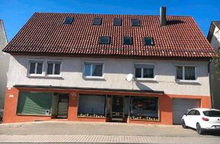 Mehrfamilienhaus kaufen in 72469 Meßstetten, Meßstetten - Mehrfamilienhaus mit Gewerberäumen, 3 Garagen und 5 Stellplätzen