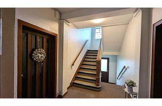 Wohnung kaufen in 28207 Hastedt, Eigentumswohnung im Hochparterre - 3 schöne Zimmer, Bad, Küche mit Balkon + Gemeinschafts-Garten