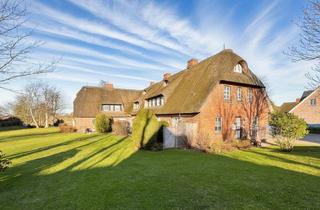 Wohnung kaufen in 25938 Nieblum, Gemütliche Dachgeschosswohnung unter Reet (positiver Bauvorbescheid zur Ferienwohnung)