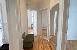 Wohnung kaufen in 10585 Charlottenburg, 5-Zimmer Wohnung mit Balkon in Berlin-Charlottenburg