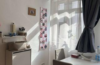 Wohnung mieten in 91054 Erlangen, Teilmöblierte 1-Zimmer-Wohnung in super Lage