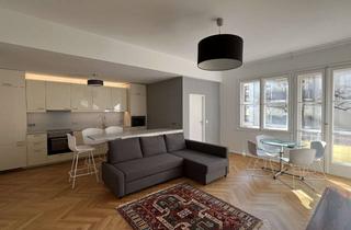 Wohnung mieten in 14199 Schmargendorf, Helle, möblierte 2,5-Zimmer Wohnung im 1. OG mit französischem Balkon in Schmargendorf