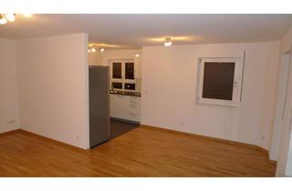 Wohnung mieten in Grünäckerstraße 10, 71069 Sindelfingen, Moderne 4-Zimmer-Wohnung mit großem Balkon, TG-Stellplatz & Top-S-Bahn & ÖPNV-Anbindung