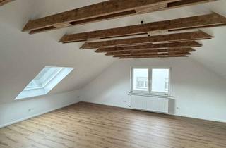 Wohnung mieten in 32108 Bad Salzuflen, Exklusive 5-Zimmer Maisonette-Wohnung mit 400 m² Garten, Balkon & Garage –Wohnen wie im eigenen Haus