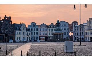 Wohnung mieten in Mecklenburger Straße 10, 23966 Altstadt, Einmalige Gelegenheit: Stilvolle Altbauwohnung mit 185 m² in bester Innenstadtlage von Wismar