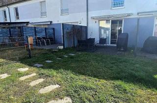 Doppelhaushälfte kaufen in 85055 Ingolstadt, Wohnen wie im eigenen Haus: Erdgeschosswohnung mit Garten & Terrasse