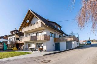 Haus kaufen in 79777 Ühlingen-Birkendorf, Viel Platz für die Familie – modernisiertes Zweifamilienhaus mit Dachterrasse & Garage in Berau