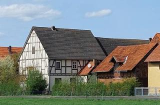 Haus kaufen in 34379 Calden, Renovierungsbed. Wohnhaus (Ausbaupotential) mit integrierter Scheune und separatem Stallgebäude