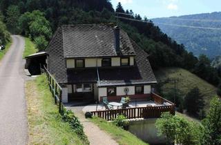 Einfamilienhaus kaufen in 78148 Gütenbach, Kapitalanlage: Gut vermietetes Einfamilienhaus in traumhafter Schwarzwaldlage.