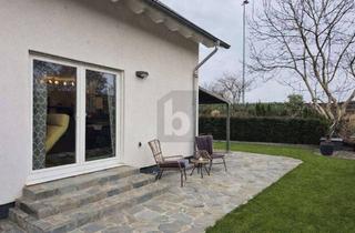 Haus kaufen in 78239 Rielasingen-Worblingen, MODERNES WOHNEN TRIFFT GRÜNE OASE