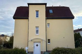 Wohnung kaufen in 06217 Merseburg, Kleines Juwel in Merseburg - Einraum Dachgeschosswohnung mit Balkon + Garten