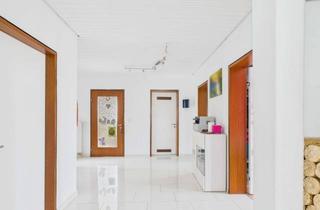 Wohnung kaufen in 72213 Altensteig, Großzügige Eigentumswohnung mit Garten, Garage & Top-Ausstattung in ruhiger Lage - Walddorf!