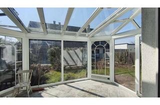 Wohnung mieten in Nordendstraße 22, 82275 Emmering, Ruhige neu renovierte 2,5-Zimmer-Wohnung mit Wintergarten, Holzofen und Garten