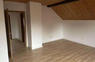 Wohnung mieten in 66127 Saarbrücken, Großzügige 2-Zimmer-Dachgeschosswohnung in ruhigem 3 Familienhaus neu ausgebaut