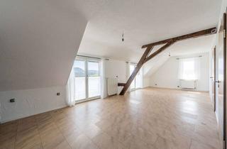 Wohnung mieten in 79730 Murg, Helle 2,5-Zimmer Dachgeschosswohnung mit Balkon in Murg