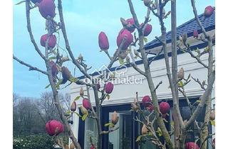 Villa kaufen in 47447 Moers, Wunderschöne Stadtvilla in Moers in exklusiver unverbaubarer Bestlage am Schlosspark