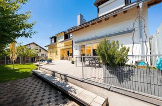 Mehrfamilienhaus kaufen in 71134 Aidlingen, Modernisiertes Mehrfamilienhaus mit PV-Anlage & Garten in Aidlingen