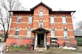 Mehrfamilienhaus kaufen in 06246 Bad Lauchstädt, Renditechance mit Potenzial: 80% leerstehendes Mehrfamilienhaus zur Sanierung in Bad Lauchstädt