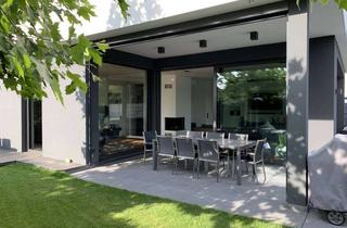 Villa kaufen in 63811 Stockstadt, Moderne Traumvilla mit Pool, Wellnessbereich und wunderschönem Garten