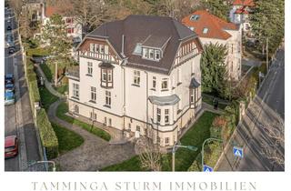 Villa kaufen in 04416 Markkleeberg, HERRSCHAFTLICHE VILLA IN MARKKLEEBERG, saniert mit WÄRMEPUMPE, TRAUMGARTEN, GARAGEN, EBK, KAMIN