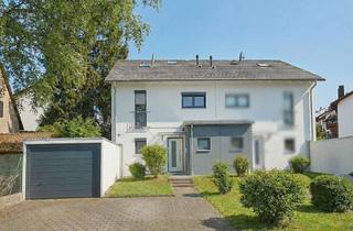 Doppelhaushälfte kaufen in 71111 Waldenbuch, Platz für die Familie: Lichtdurchflutete Doppelhaushälfte mit großzügiger Terrasse