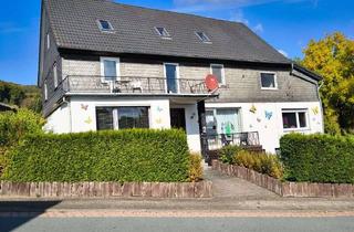 Haus kaufen in 59964 Medebach, Außergewöhnliches Zweifamilienhaus im Sauerland