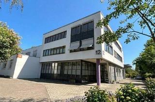 Büro zu mieten in Berblingerstraße 12, 71254 Ditzingen, Gesamte Büroetage 2. OG - 395m² - 8,35 / m² Kaltmiete - nahe S-Bahn Ditzingen