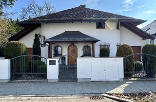 Einfamilienhaus kaufen in 85521 Riemerling, Zeitlose Eleganz trifft Landhaus-Charme: Einfamilienhaus in Toplage von Hohenbrunn-Riemerling