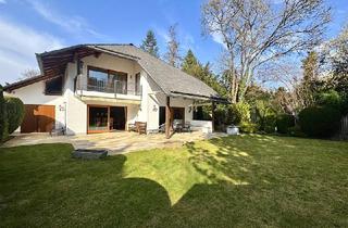 Einfamilienhaus kaufen in 85521 Riemerling, Zeitlose Eleganz trifft Landhaus-Charme: Einfamilienhaus in Toplage von Hohenbrunn-Riemerling