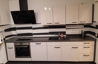 Wohnung mieten in Hermann-Jahreisstr, 95032 Hof, Moderne Wohnung mit gehobenen Ausstattung und XL Garage