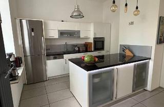 Wohnung kaufen in 38106 Braunschweig, Braunschweig - Stilvolle, kernsanierte, Maisonette-Altbauwohnung