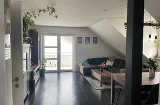 Wohnung kaufen in 63863 Eschau, Eschau - 2 Zi-DG Wohnung mit Balkon, zusätzlichem Spitzboden&PKW Plätzen