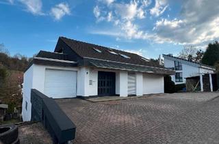 Haus kaufen in 36251 Bad Hersfeld, Bad Hersfeld - Attraktive Kapitalanlage 3 Wohneinheiten Provisionsfrei