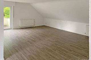 Wohnung kaufen in 73734 Esslingen, Esslingen am Neckar - Charmante, lichtdurchflutete Dachgeschosswohnung in zentraler, ruhiger Lage!