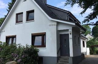 Einfamilienhaus kaufen in 22547 Hamburg, Hamburg - Hausteil mit 2 Wohnungen für Gestalter mit Potenzial; tolle Lage!