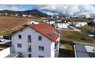 Wohnung kaufen in 93444 Bad Kötzting, Neu! Neuwertige 3-Zi-DG-Wohnung mit Loggia, EBK, Garage & Stellplatz