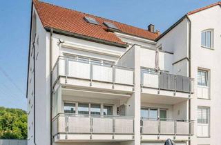 Wohnung kaufen in 92237 Sulzbach-Rosenberg, Attraktive 3-Zimmer-Wohnung mit Balkon und Garage in gepflegtem MFH in Sulzbach-Rosenberg