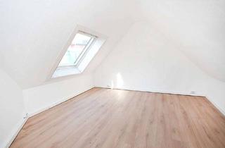 Wohnung mieten in 31135 Hildesheim, Hildesheim - Ost: Frisch sanierte 2-Zimmer-Dachgeschosswohnung!